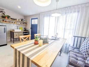 Kuchyň nebo kuchyňský kout v ubytování Snoozy Guesthouse