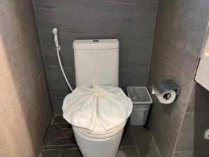 Koupelna v ubytování Sokchea Kampot Hotel