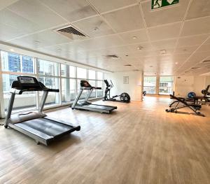 Φωτογραφία από το άλμπουμ του Marco Polo - Striking Lake Views at JLT ,1 BR, 2 Balconies στο Ντουμπάι