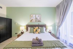 Φωτογραφία από το άλμπουμ του Marco Polo - Striking Lake Views at JLT ,1 BR, 2 Balconies στο Ντουμπάι