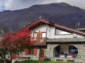 Nespecifikovaný výhled na hory nebo výhled na hory při pohledu z bed and breakfast