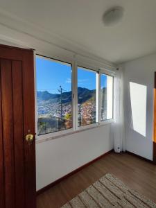 Nespecifikovaný výhled na hory nebo výhled na hory při pohledu z apartmánu
