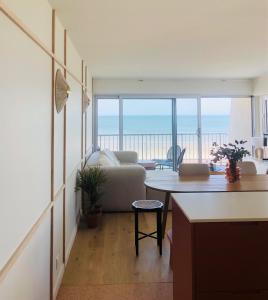 Photo de la galerie de l'établissement Appartement Sunshine - Vue mer magnifique T4 traversant, à Le Touquet-Paris-Plage