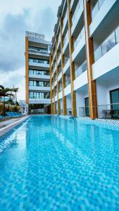 Bazén v ubytování Venus Royale Hotel nebo v jeho okolí