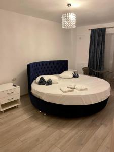 Postel nebo postele na pokoji v ubytování Luxury by SARAY