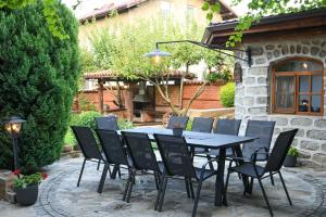 Patio nebo venkovní prostory v ubytování Klecherova House