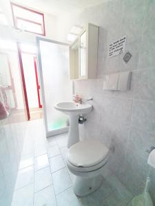 A bathroom at Casa di Vacanza Marina di Davoli