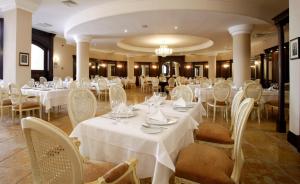 Un restaurant sau alt loc unde se poate mânca la Arena Regia Hotel & Spa - Marina Regia Residence