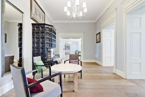Posedenie v ubytovaní Hotel Przy Dworze