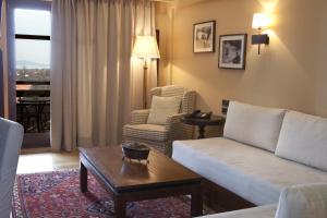 Posedenie v ubytovaní Kazarma Hotel