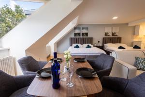 Χώρος καθιστικού στο Prater Rooftop Pinnacle with AC