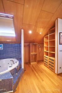 Gallery image of Piso con jacuzzi en Monforte de lemos Ribeira Sacra in Monforte de Lemos