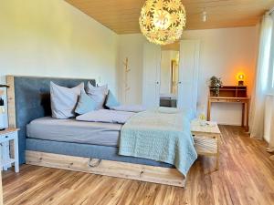 Postel nebo postele na pokoji v ubytování Charmantes Landhaus