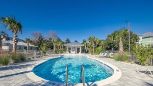 Πισίνα στο ή κοντά στο Hidden Lake Condos 113 - Short walk to the beach along Scenic Hwy 30A in Santa Rosa Beach