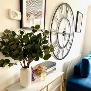 Gallery image of Bright modern flat in central Twickenham in Twickenham