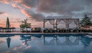 ツファットにあるChateau Gliliのスイミングプール(ベッド2台、テント付) +27枚の写真