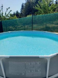 Kolam renang di atau dekat dengan Guest House Jevtović