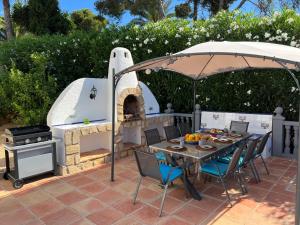 Patio nebo venkovní prostory v ubytování CASA SERENITA charming villa with swimming pool