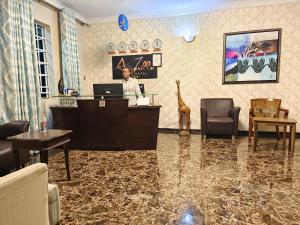 Annavilla7 Lilongwe hotel的电视和/或娱乐中心