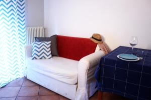 A seating area at Residence Del Sole