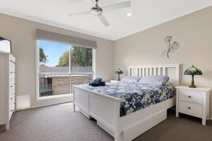 Postel nebo postele na pokoji v ubytování Blue Bayou