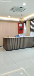 Ο χώρος του λόμπι ή της ρεσεψιόν στο Semporna Garden Hotel