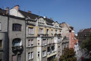 Budova, v ktorej sa apartmán nachádza
