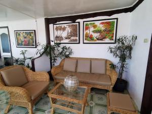 Χώρος καθιστικού στο Seaside Hostel Malapascua