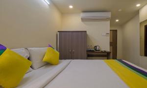 Ліжко або ліжка в номері Itsy Hotels N Square