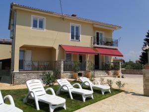 Afbeelding uit fotogalerij van Apartments Villa Ela in Umag