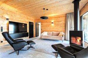 Posezení v ubytování Saunamäki Resort K - Luxury Designer Seafront Villa