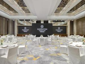 Restaurace v ubytování Sheraton Guangzhou Hotel