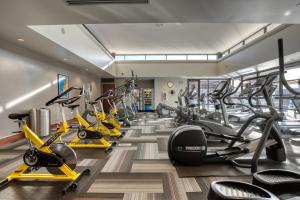 Fitness center at/o fitness facilities sa Cherry Creek 1BR w Sauna Theater nr shopping DEN-116