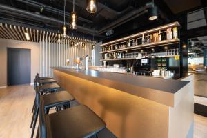 Maxx Hotel Aalen酒廊或酒吧区