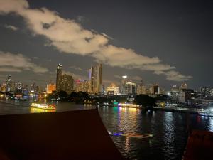 曼谷景观或在旅舍看到的城市景观
