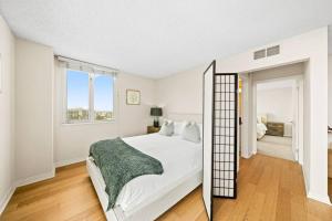 Marina view 3BR Condo Your Serene Cloud Getaway