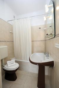 Koupelna v ubytování B68 - Luz Vista Mar Apartment