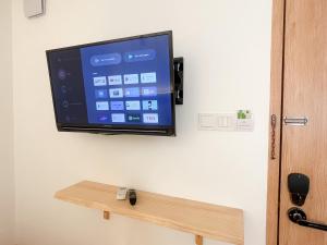 TV a/nebo společenská místnost v ubytování Sleep Box Penang