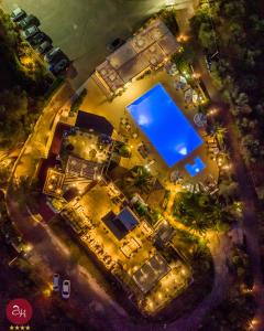 Bazén v ubytování Apollo Resort Art Hotel nebo v jeho okolí