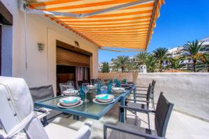 Fotografie z fotogalerie ubytování 1108 Beachfront 2 apartments with roofterrace 80mtrgt beach 3 pools v destinaci Marbella