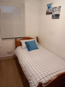 Posteľ alebo postele v izbe v ubytovaní Beautiful Apartment in Hackney
