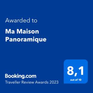 Ett certifikat, pris eller annat dokument som visas upp på Maison Panoramique