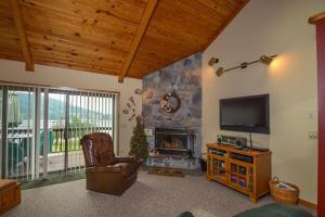 Μια τηλεόραση ή/και κέντρο ψυχαγωγίας στο Sunplace 07