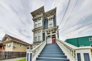 Foto dalla galleria di West Oakland 3br2ba top floor flat ideal for bus a Oakland