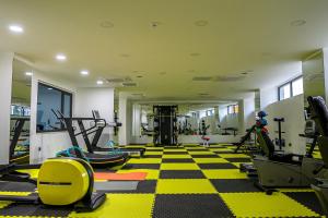 Sofia Hotel的健身中心和/或健身设施