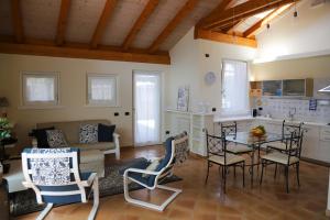 A kitchen or kitchenette at Villa Carmen