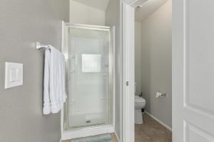 Serenity Haven with Private Pool in Gilbert 욕실