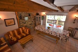 Posezení v ubytování VAUJANYLOCATIONS - ROCHES GRANDES 47