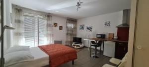Fotografia z galérie ubytovania Beau studio tout confort au calme avec parking . v destinácii Villeurbanne