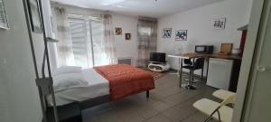 Fotografia z galérie ubytovania Beau studio tout confort au calme avec parking . v destinácii Villeurbanne
